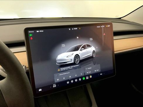 Used 2023 Tesla Model 3 Long Range AWD/4WD image 5