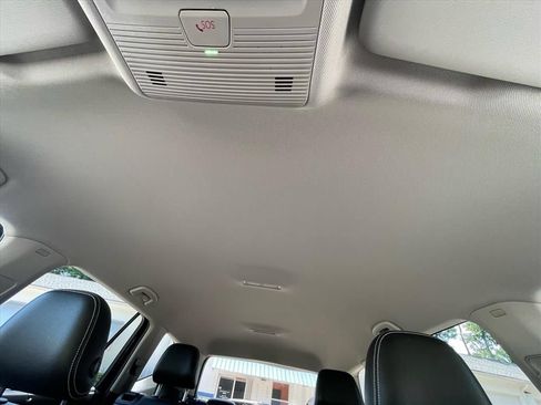 Used 2024 Volkswagen Atlas SE FWD image 5
