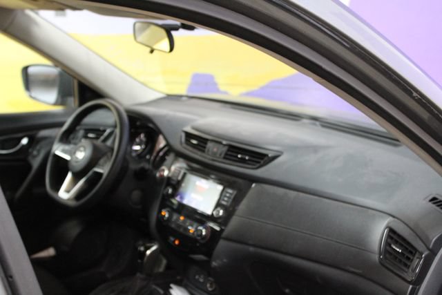 Used 2018 Nissan Rogue SV AWD/4WD image 12