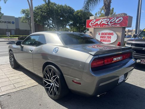 Used 2011 Dodge Challenger R/T image 6