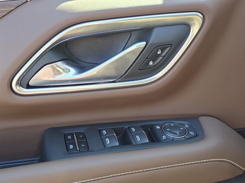 Used 2023 Chevrolet Tahoe High Country image 43