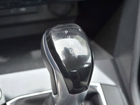 Used 2025 Volkswagen Taos S AWD/4WD image 30