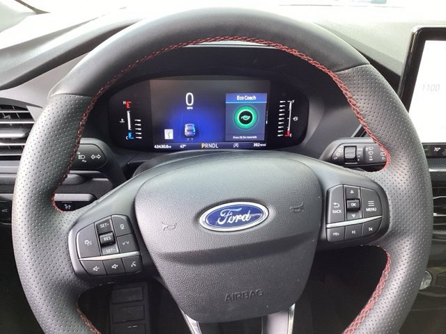 Used 2023 Ford Escape ST-Line w/ Tech Pack #1 AWD/4WD image 29