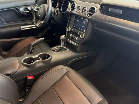 Used 2018 Ford Mustang GT Premium w/ GT Performance Package RWD image 16