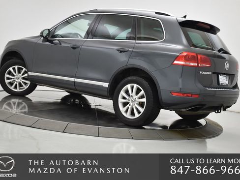 Used 2014 Volkswagen Touareg Sport AWD/4WD image 6