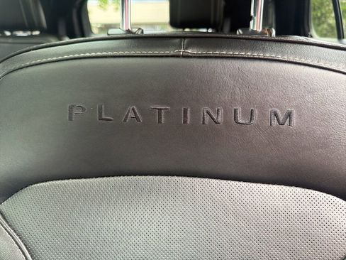 Used 2018 Ford Explorer Platinum AWD/4WD image 19