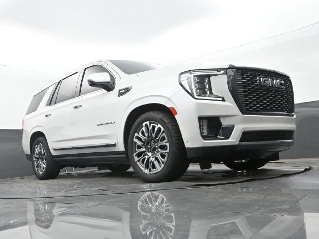 Used 2023 GMC Yukon Denali Ultimate AWD/4WD image 23