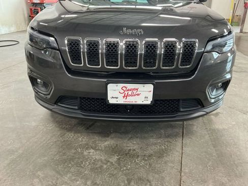Used 2022 Jeep Cherokee Latitude Lux w/ Sun & Sound Group AWD/4WD image 15