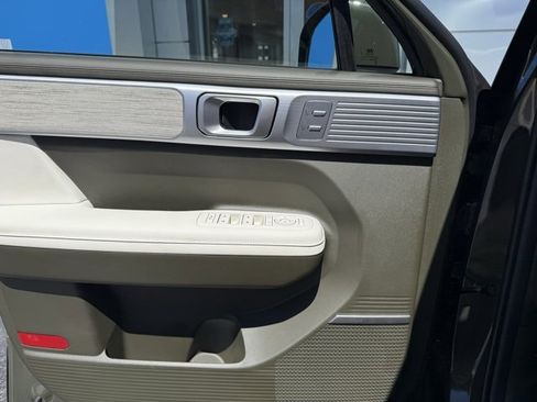 Used 2025 Hyundai Santa Fe Calligraphy image 12