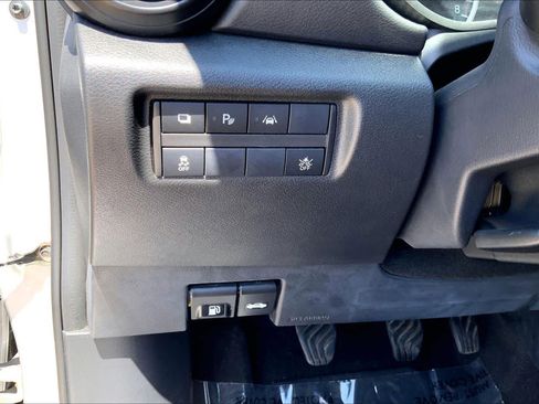 Used 2024 Nissan Versa S FWD image 33