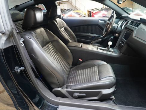 Used 2010 Ford Mustang Shelby GT500 RWD image 51