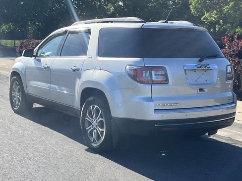 Used 2016 GMC Acadia SLT AWD/4WD image 3
