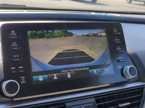 Used 2019 Honda Accord Touring image 22