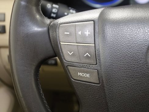 Used 2010 Lexus LX 570 4WD w/ Preferred Accessory Package image 38