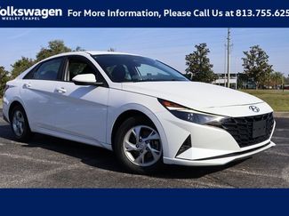 Used 2021 Hyundai Elantra SE video 1