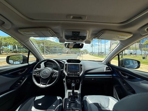 Used 2019 Subaru Crosstrek Hybrid w/ Moonroof Package w/Navigation AWD/4WD image 9