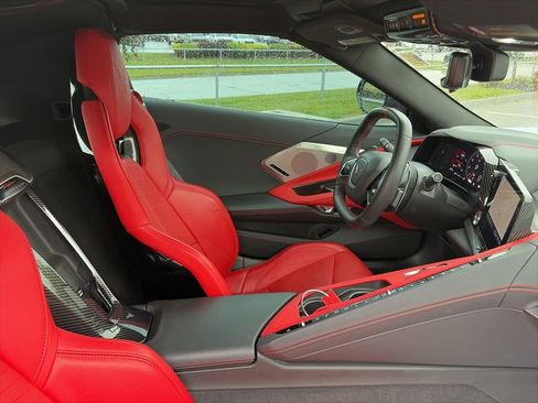 Used 2021 Chevrolet Corvette Stingray Preferred Cpe w/ Z51 Performance Package RWD image 38