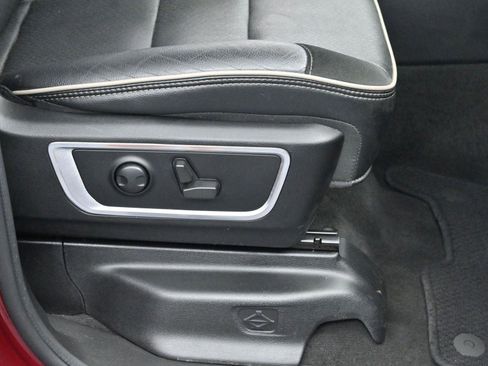 Used 2022 RAM 1500 Laramie image 31