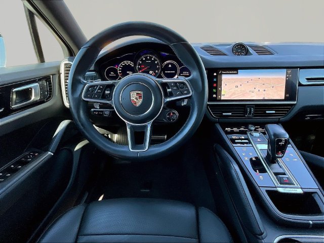 Used 2023 Porsche Cayenne S w/ Premium Package Plus AWD/4WD image 10