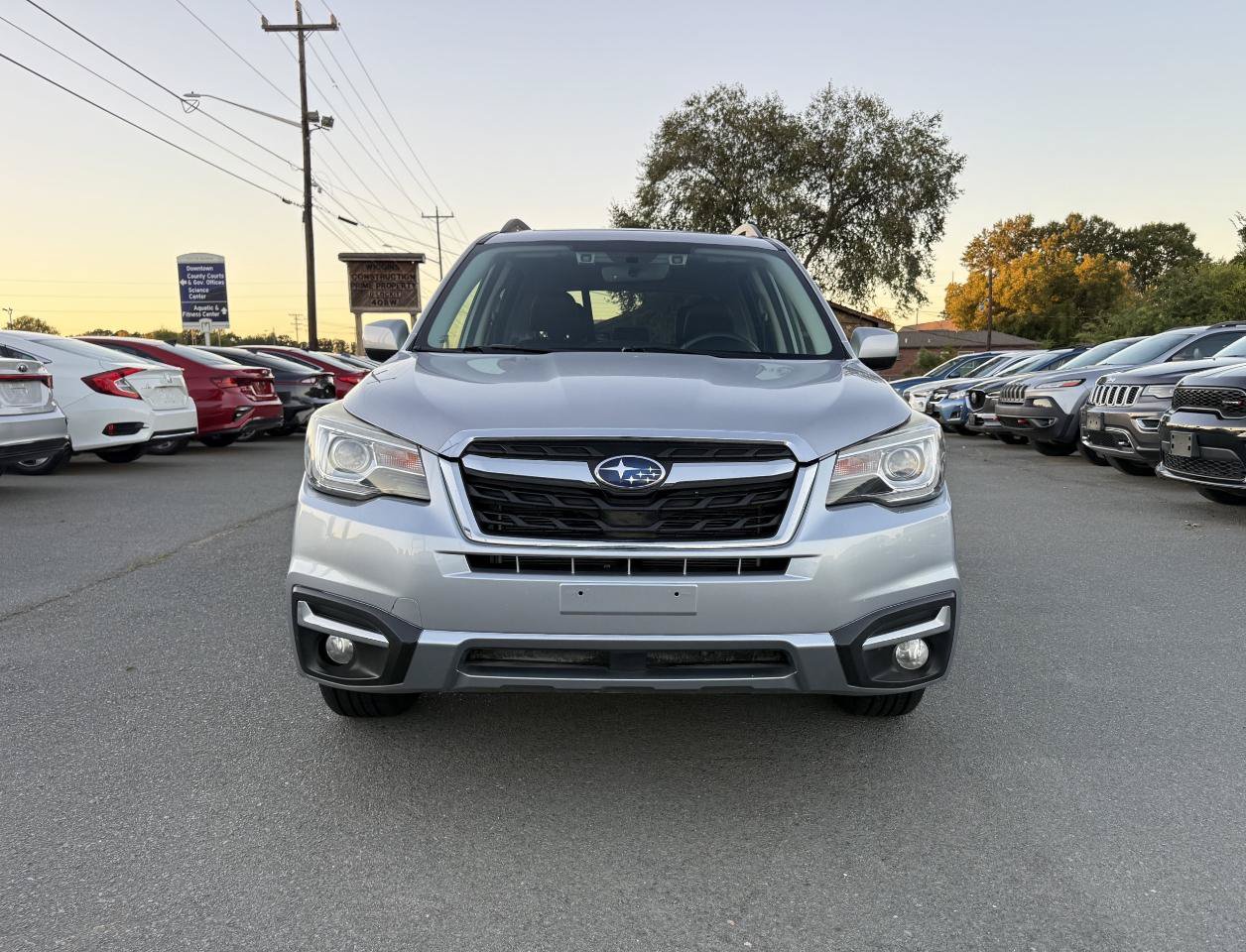 Used 2017 Subaru Forester 2.5i Limited AWD/4WD image 2