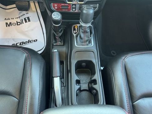 Used 2020 Jeep Gladiator Rubicon image 15