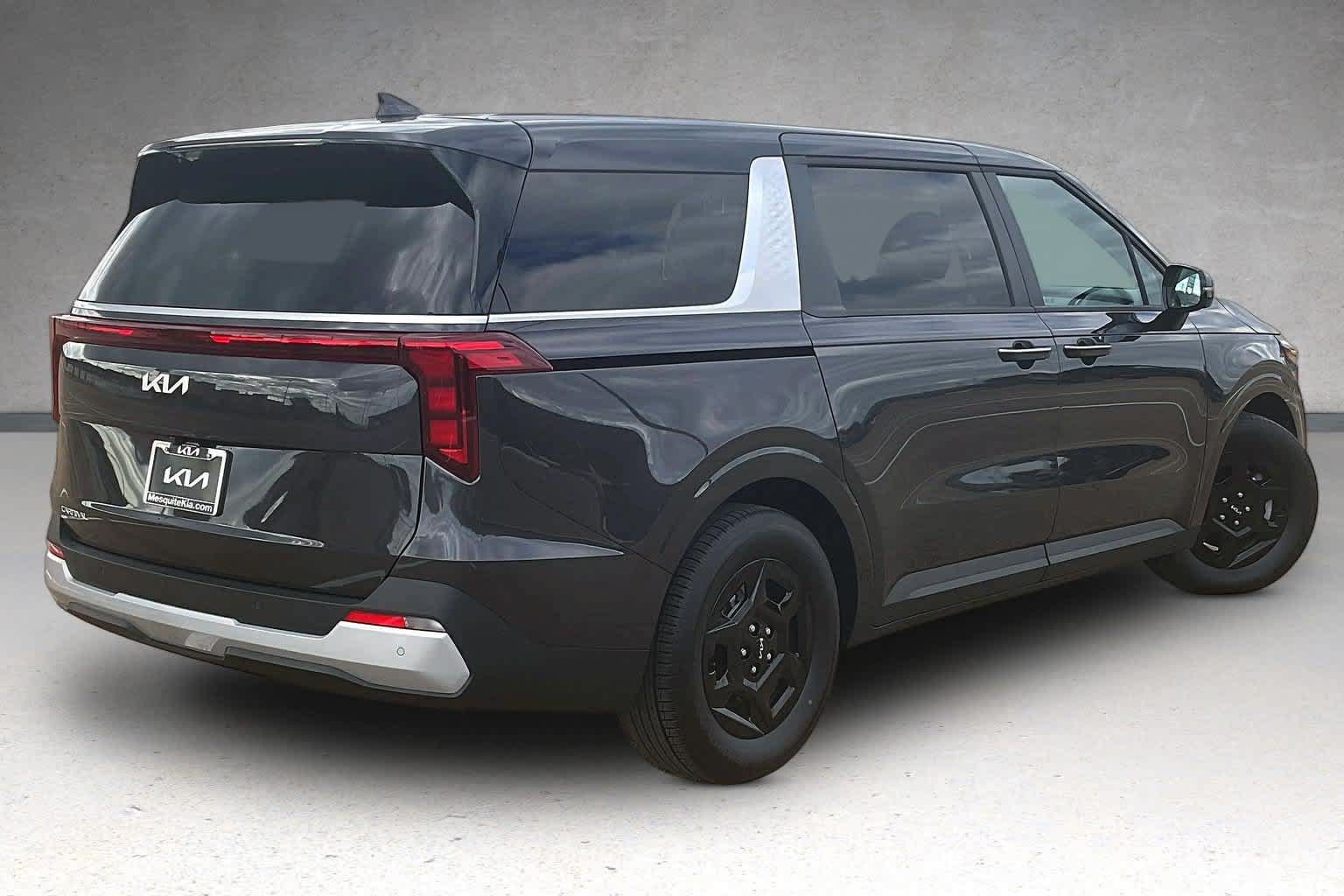 Certified 2026 Kia Carnival FWD image 20