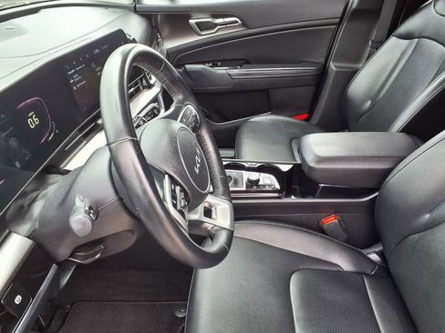 Certified 2024 Kia Sportage EX FWD image 17