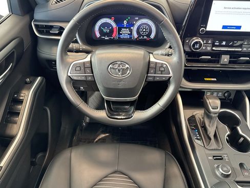 Used 2025 Toyota Highlander XSE AWD/4WD image 20