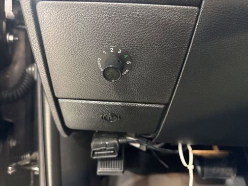 Used 2015 RAM 2500 Laramie image 25