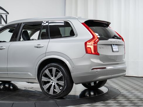 Certified 2023 Volvo XC90 B6 Ultimate w/ Protection Package Premier AWD/4WD image 30