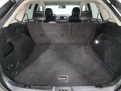 Used 2019 Ford Edge Titanium FWD image 11