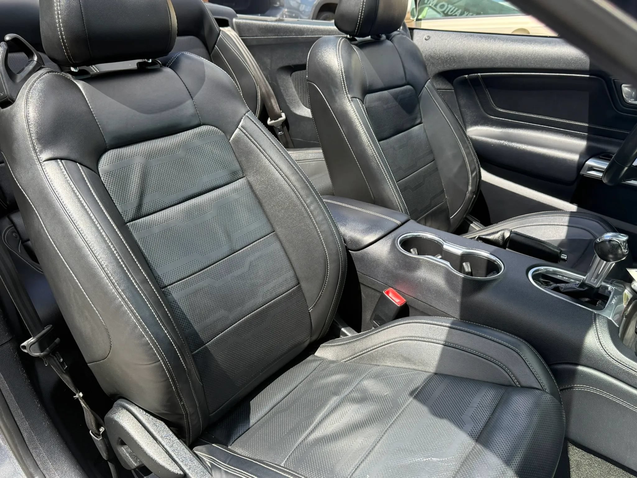 Used 2018 Ford Mustang Premium w/ Equipment Group 201A RWD image 14