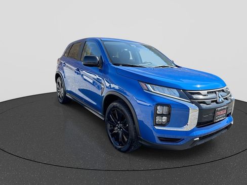 Used 2025 Mitsubishi Outlander Sport AWD image 2