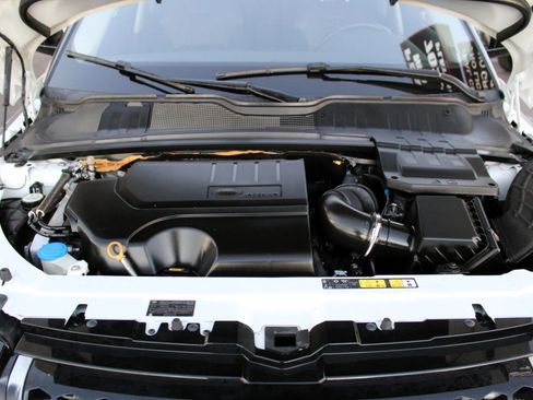 Used 2018 Land Rover Range Rover Evoque image 22