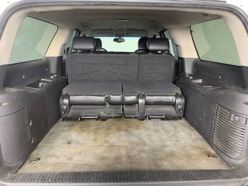 Used 2009 Chevrolet Suburban LT AWD/4WD image 23