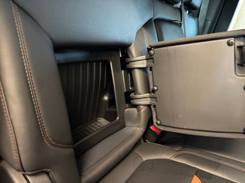 Used 2020 GMC Sierra 3500 AT4 w/ AT4 Premium Package image 23