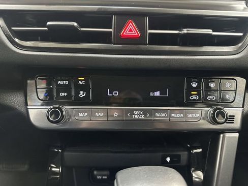 Certified 2024 Kia Seltos SX AWD/4WD image 17