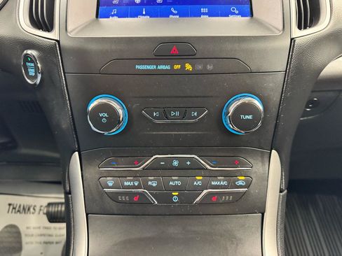 Used 2020 Ford Edge SEL w/ Convenience Package AWD/4WD image 26