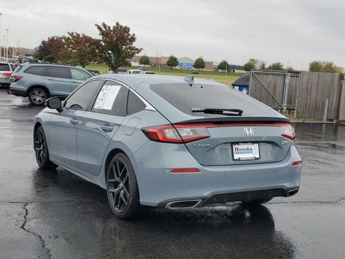 Used 2024 Honda Civic Sport Touring image 5