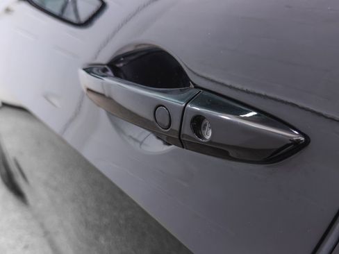 Used 2017 Acura TLX w/ Technology Package FWD image 10