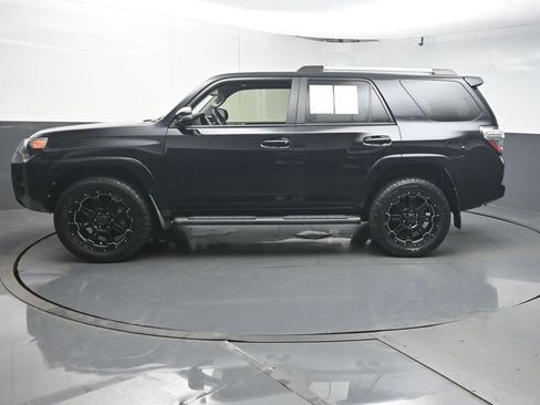 Used 2019 Toyota 4Runner SR5 Premium AWD/4WD image 5