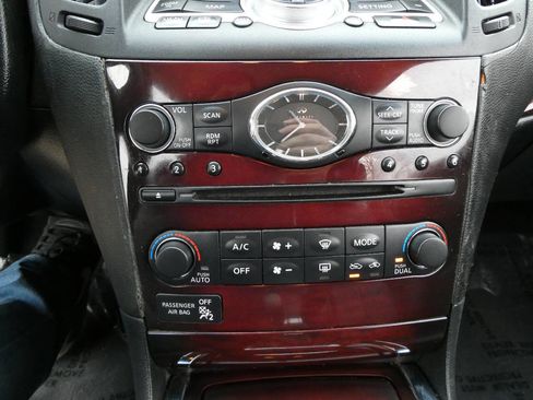 Used 2012 INFINITI G37 Sport w/ Premium Pkg image 19