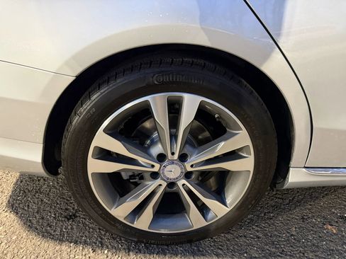 Used 2017 Mercedes-Benz C 300 Sedan image 32