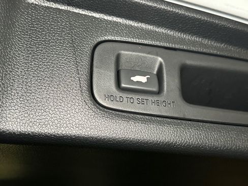 Used 2024 Honda CR-V EX-L image 7