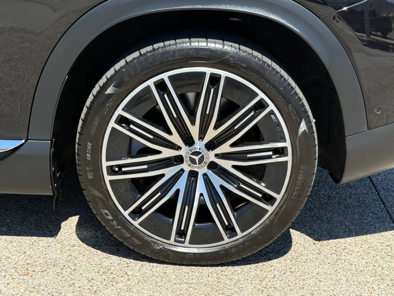 Used 2023 Mercedes-Benz EQE 350+ SUV w/ AMG Line Exterior Package image 19