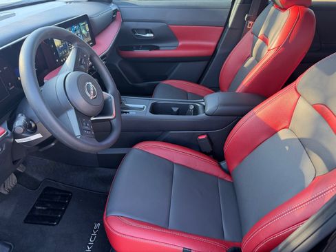 New 2026 Nissan Kicks SV w/ SV Premium Package FWD image 15