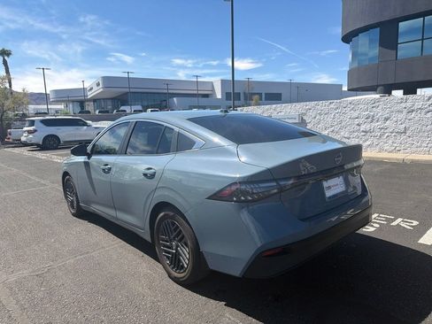 Used 2026 Nissan Sentra SV w/ Floor Mat Package FWD image 6
