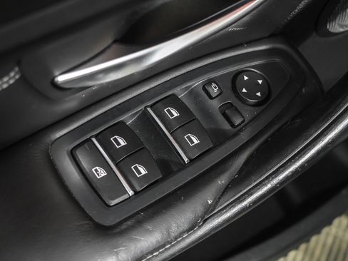 Used 2017 BMW M3 Base image 34