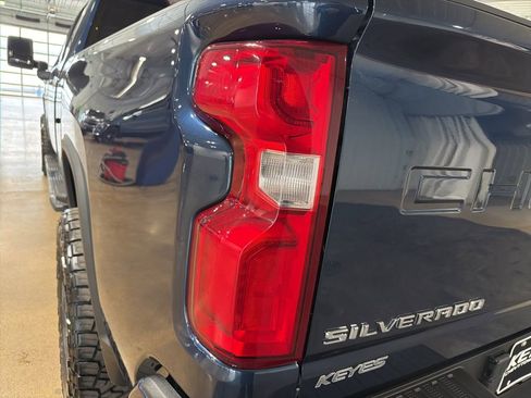 Used 2022 Chevrolet Silverado 3500 High Country w/ Z71 Off-Road Package image 40