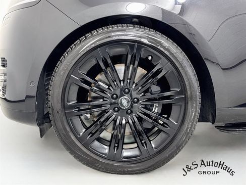 Used 2024 Land Rover Range Rover Long Wheelbase SE AWD/4WD image 40